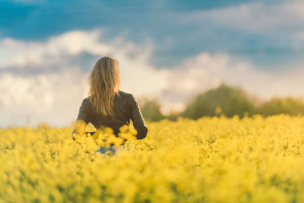 La femme sauvage et la femme contrôlée: laquelle guide votre vie?