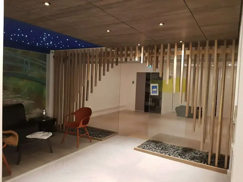 arche_decorative_en_bois