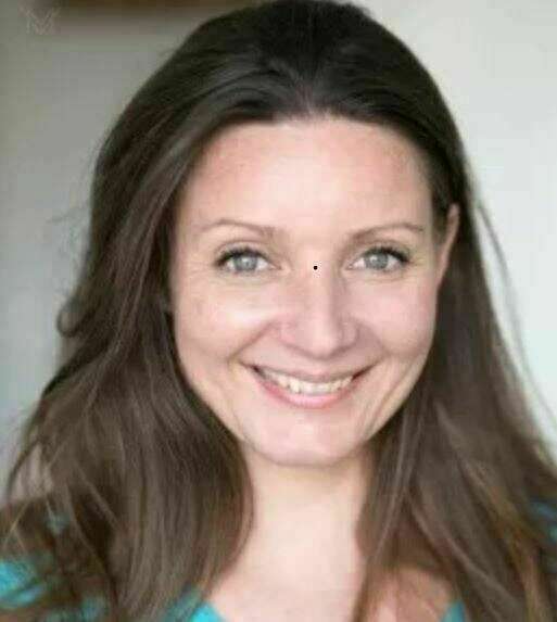 Amandine Rousseau Legrix
Professeure de Yin Yoga, Énergéticienne Reiki, Facilitatrice de Cercles