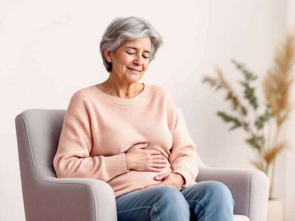 Votre digestion change à la ménopause ? Voici ce que vos hormones ne vous disent pas !