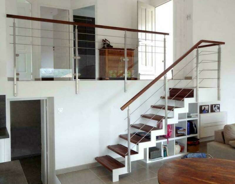 escalier_limon_ma_c_talique_blanc