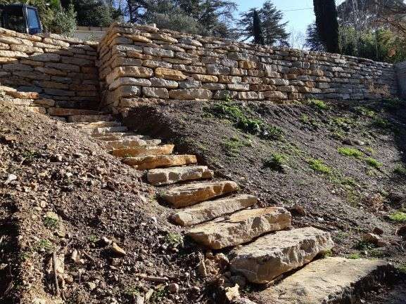 enrochements20200501-368052-13bh3li