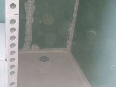 douche_salle_de_bain_verte_photo_1