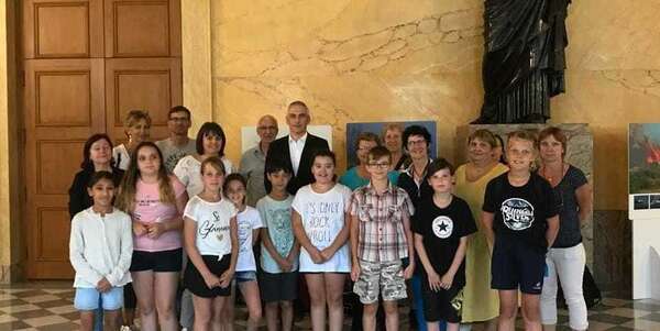 Trèves - Accueil des écoliers et des élus à l'Assemblée Nationale