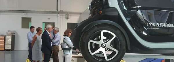 #Givors - Lycée Aragon - Accueil d'une délégation de la Filières Automobiles et Mobilités