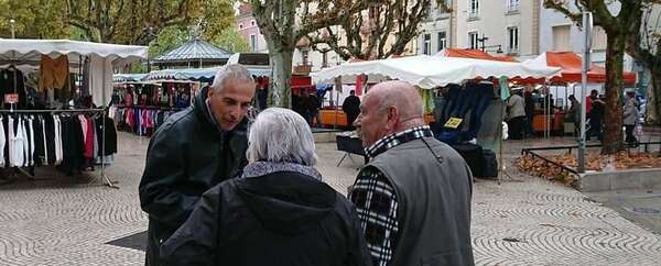 #Givors - Visite et distribution sur le marché dominical