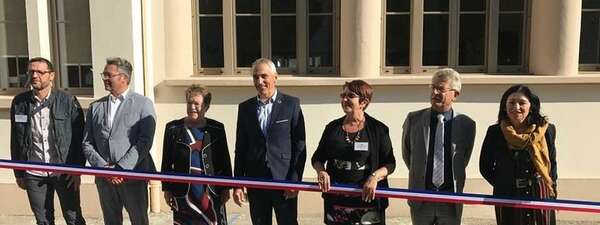 #Condrieu - Inauguration de l'école maternelle