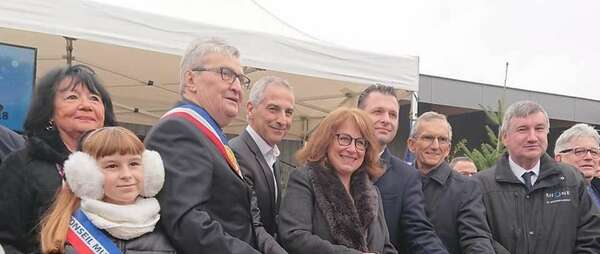 #Chaponnay - Inauguration de l'école Marlène Jobert
