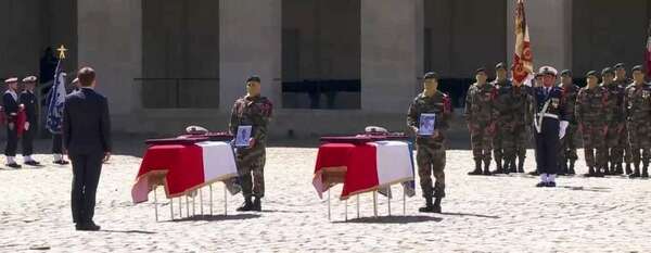 #Cérémonie aux Invalides - Hommage national à nos deux commandos morts en mission