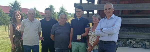 #Chaponnay - Remise de la médaille de l'Assemblée Nationale à Théo DANON