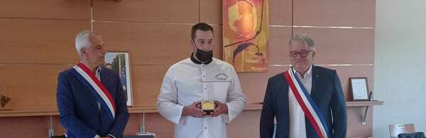 #Saint-Pierre-de-Chandieu - Remise de la médaille de l'Assemblée Nationale à Sébastien BAS