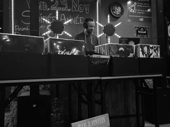 ffa855a7-c714-4a94-b642-7d989bdb0bdd