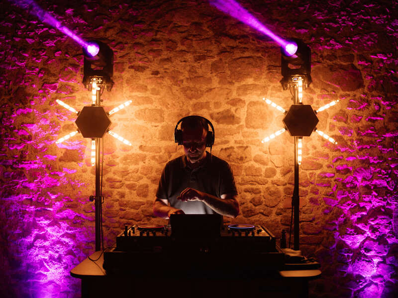 dj__2_20250821-1148308-ao4idz20250821-1148308-xt7nn6