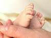 pieds de nouveau né