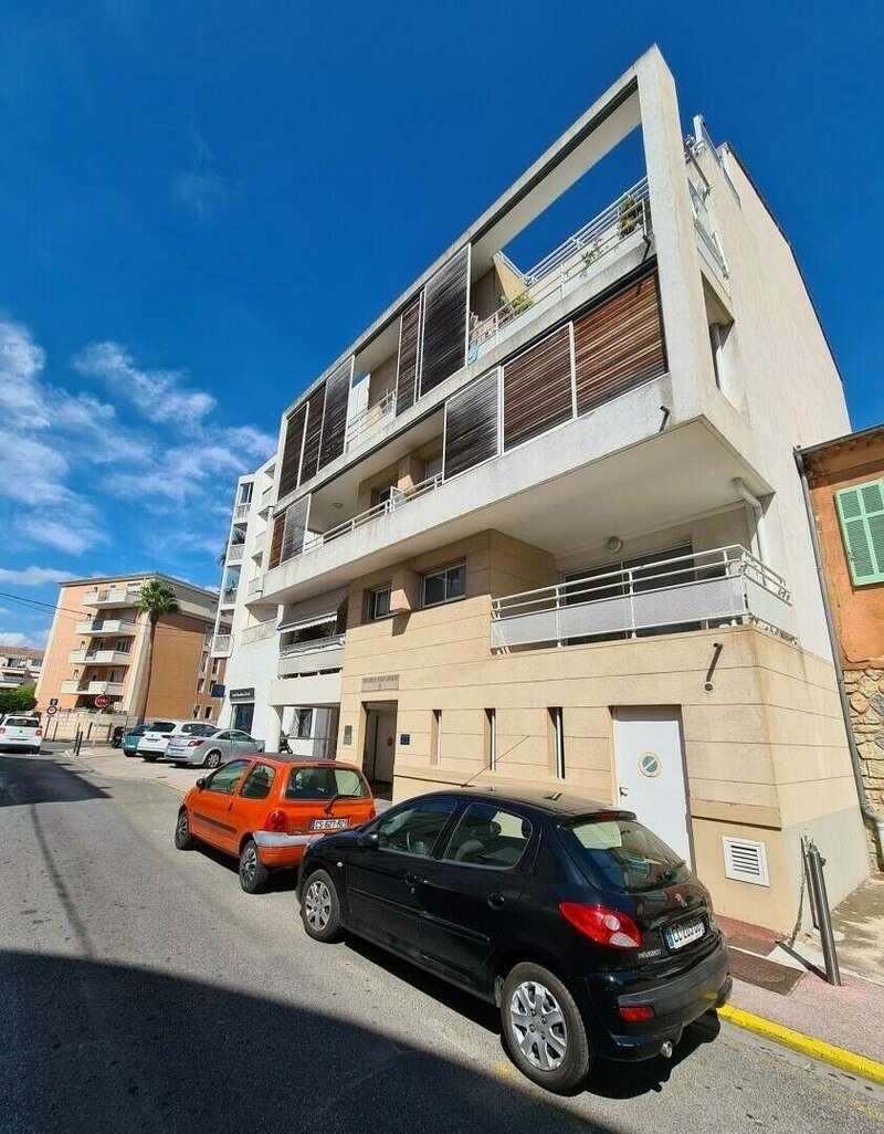 eu6p5r6j43_1599583591