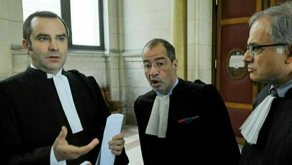 Deux ans avec sursis requis contre le corbeau de l'Élysée