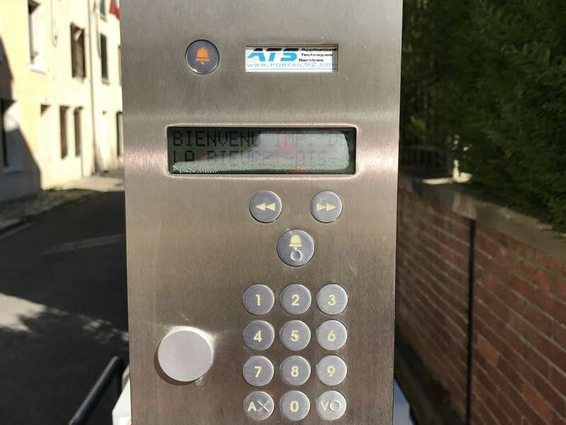 19ff0d5c-cbc3-43be-bcb4-61e82ba7e25920220809-1921702-1ap8s7r