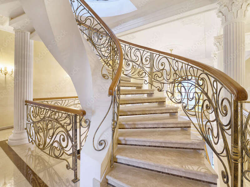 Fabuleux : Escalier en FER FORGE et main courante en BOIS !