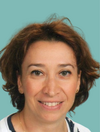 Portrait professionnel d'Ingrid souriante