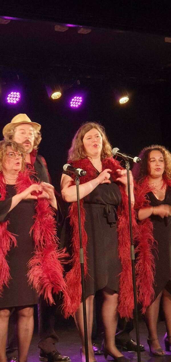 Chanter pour son mariage : une déclaration d’amour en musique