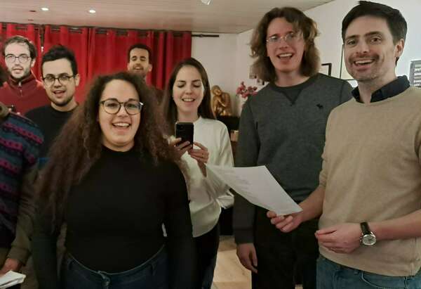 Osez découvrir votre voix : un cycle de 5 cours de chant pour se lancer en douceur cet été