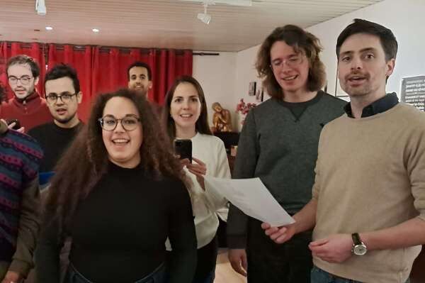 Les 5 questions les plus fréquentes avant de commencer les cours de chant (et leurs réponses)