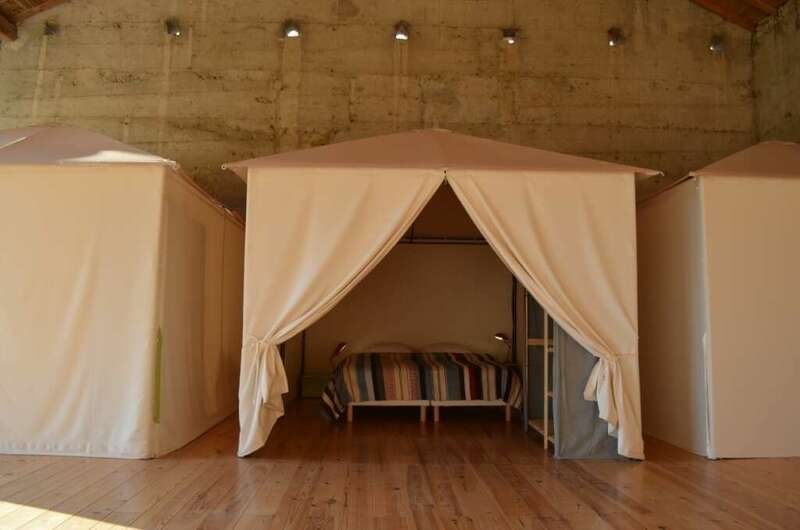 double_bed_toilet_room