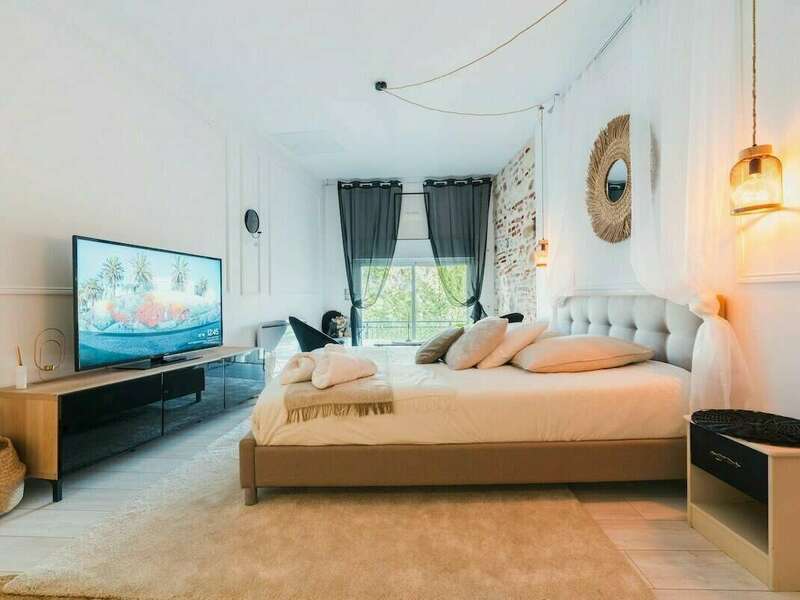 bd84049d-0bdb-43aa-ba93-a12178fae61d