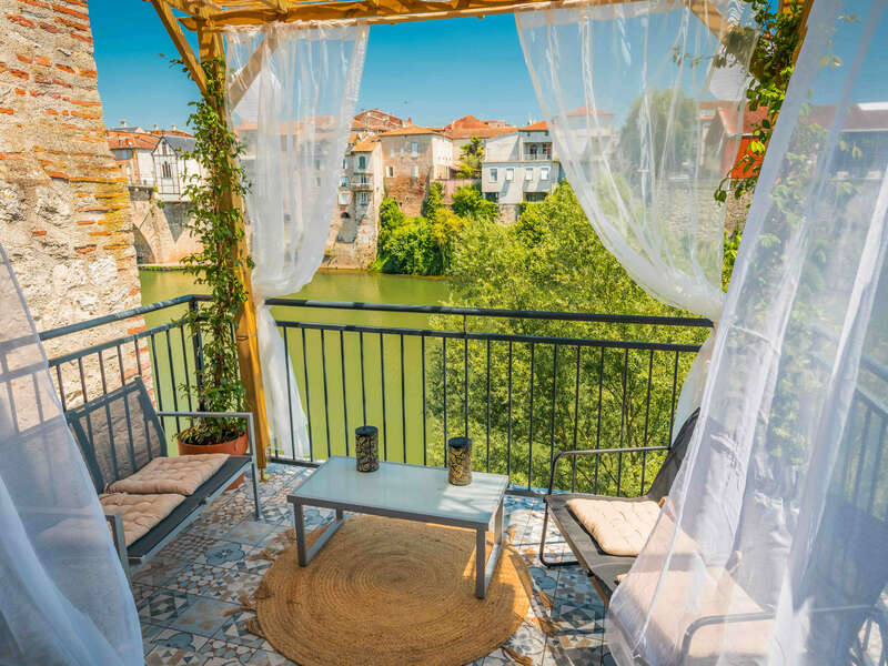 fde73329-7447-4c3a-b155-b7ee50560f1b