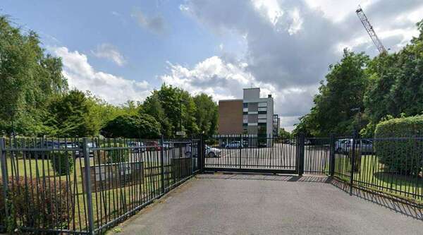 LOCATION PLACE DE PARKING - MARCQ EN BAROEUL
