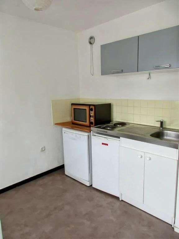 HAUBOURDIN - STUDIO + BALCON + PARKING + CAVE