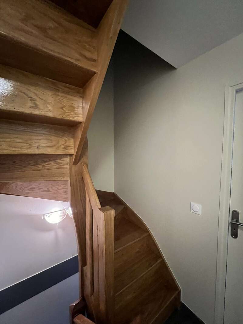 img_162120241015-1320776-ny7aik