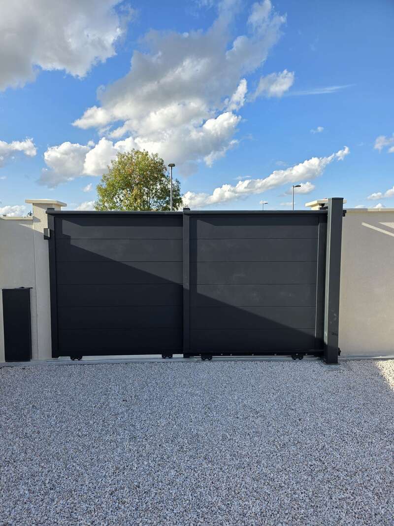 100000511820251003-164072-dao3ya