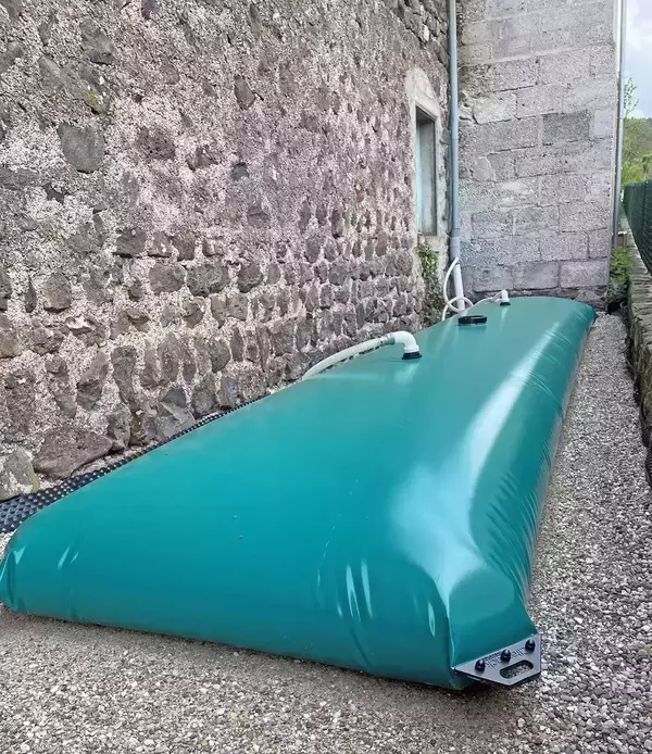 récupération eau de pluie par toiture et filtration pour usages domestiques