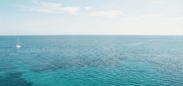 Peut-on utiliser l’eau de mer pour éteindre un incendie ? Avantages et limites