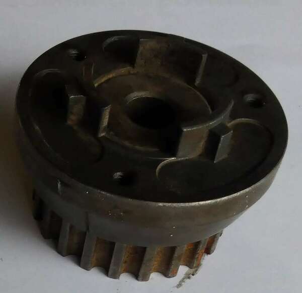 AO133- Pignon distri TU 8S