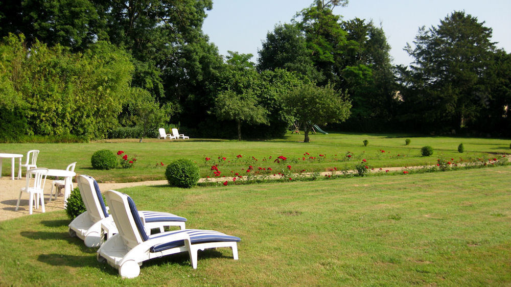 D couvrez le jardin  du Ch teau de  Merville 