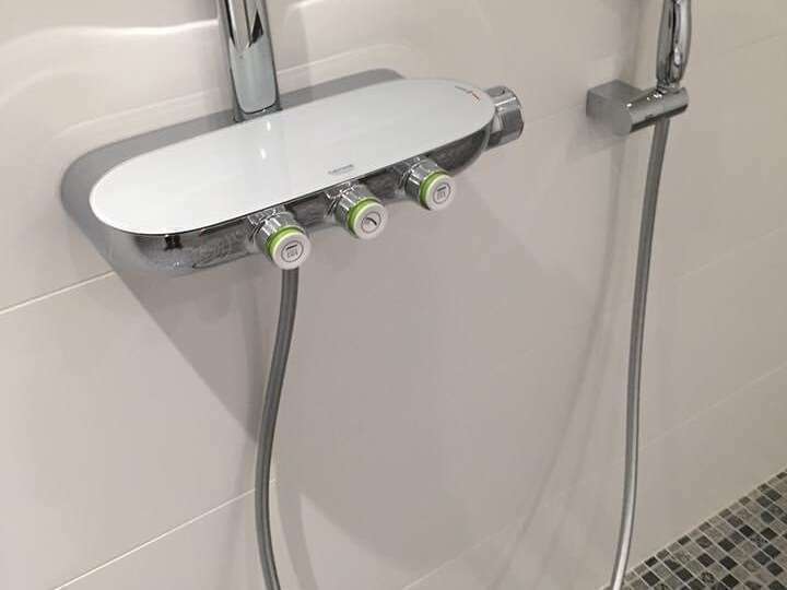 photo1