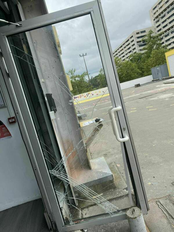 LE METIER DE VITRIER