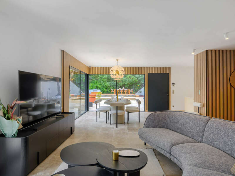 barnes_-_2_route_pierre_imbert_-_cassis-40