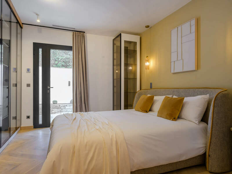 barnes_-_2_route_pierre_imbert_-_cassis-24