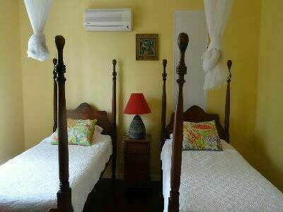 chambre-2-lits-villa-courbet