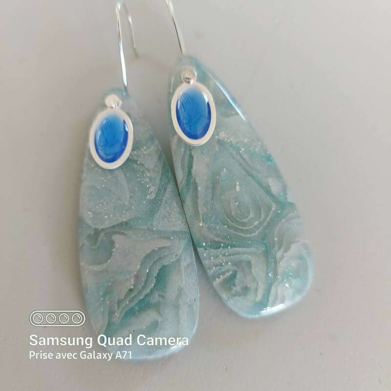 20220518_12080220220718-2590715-49e7um