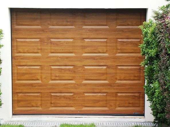 portedegaragesectionnellefauxbois6001