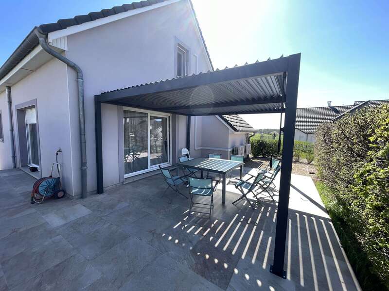 pergola-stuckange-pergola-bioclimatique-exterieur-specialiste-serieux-freitas
