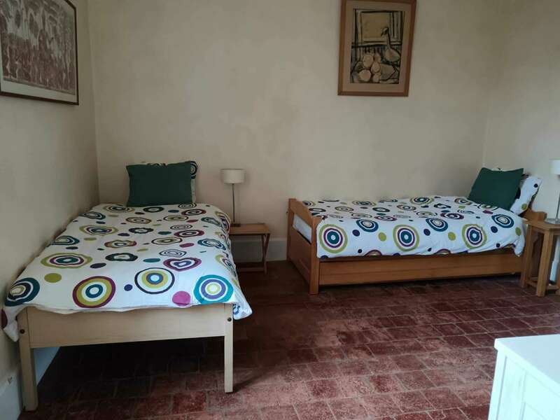 whatsapp_image_2025-04-21_a_23-56-11_ea87a48d