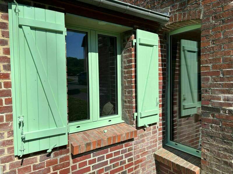 whatsapp_image_2025-04-29_a_16-25-38_d45cfa7c