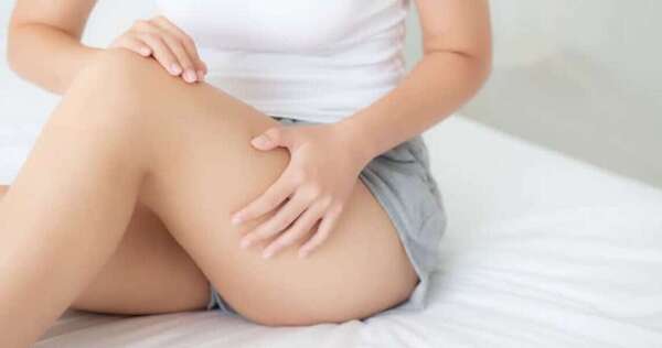 Rétention d’eau : causes, solutions naturelles et bienfaits de la réflexologie