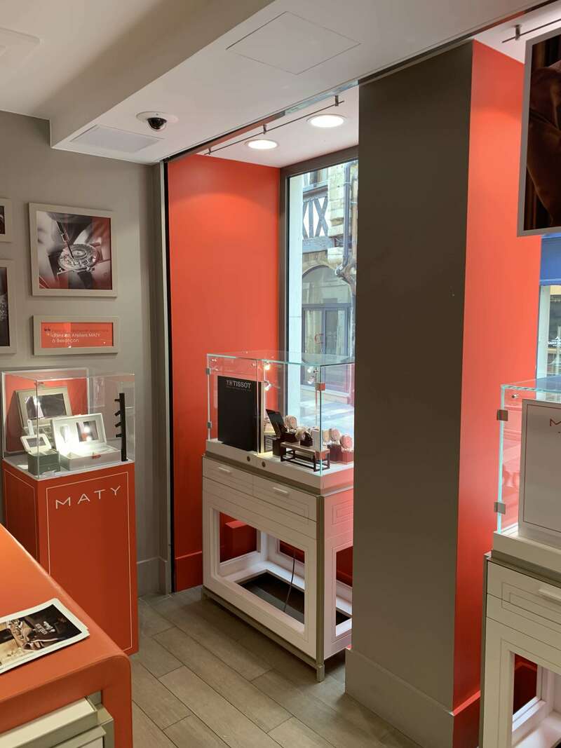 img_670220230427-2207900-1y6qu7r