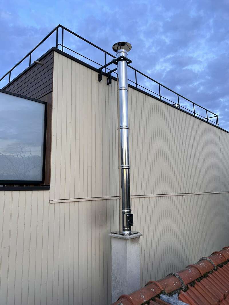 img_704420230920-3150339-15n9iol